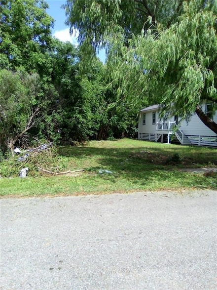 2605 Charbonnet St, New Orleans, LA 70117