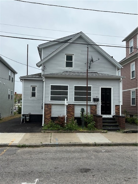 37 Hampton St, Providence, RI 02904