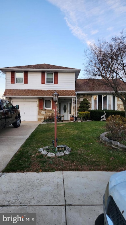 1127 Hower Ln, Philadelphia, PA 19115