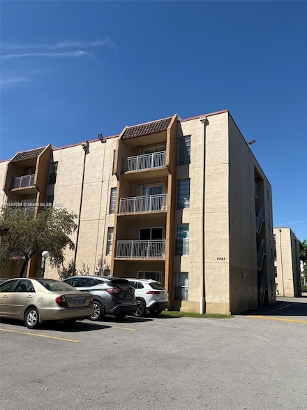 4845 NW 7th St Unit 3015, Miami, FL 33126