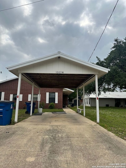 1005 Commerce St, Pleasanton, TX 78064