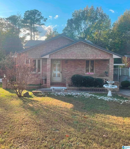 2434 Golden Pines Ln SW, Birmingham, AL 35211