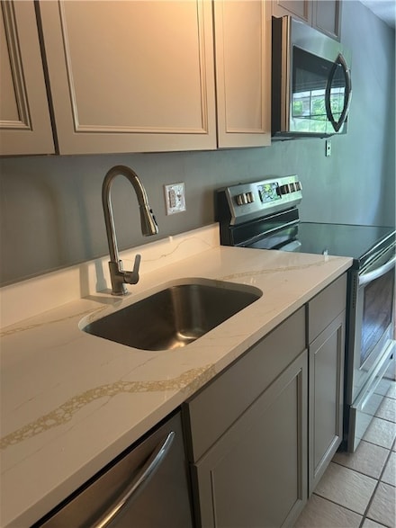 25 Bullocks Point Ave Unit 5C, Riverside, RI 02915