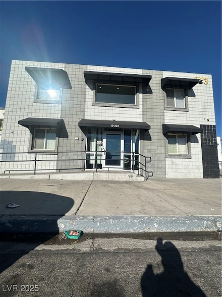 223 N 9th St Unit 207, Las Vegas, NV 89101