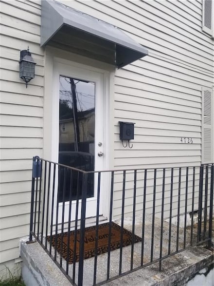 4726 South Dr, New Orleans, LA 70121