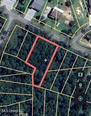 95 Poindexter Dr, Pass Christian, MS 39571