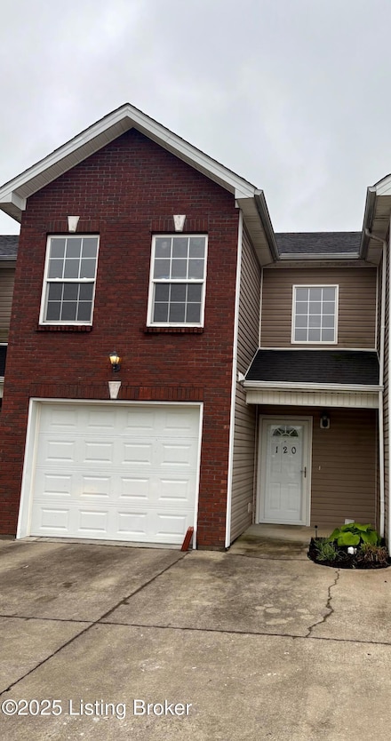 120 Darby Woods Ct, Radcliff, KY 40160