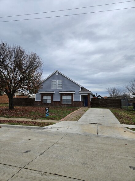 10237 Pondwood Dr, Dallas, TX 75217
