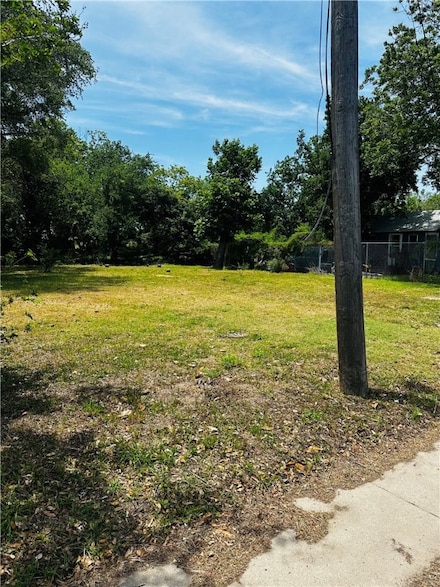 1929 Comanche St, Corp Christi, TX 78408