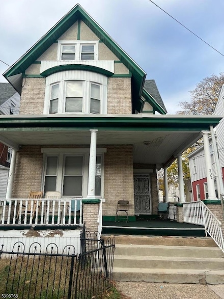 292 Spring St, Trenton, NJ 08618