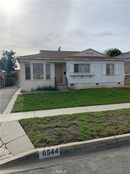 6544 E Brittain St, Long Beach, CA 90808
