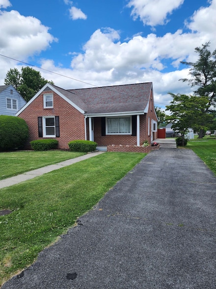 108 Allen St, Narrows, VA 24124