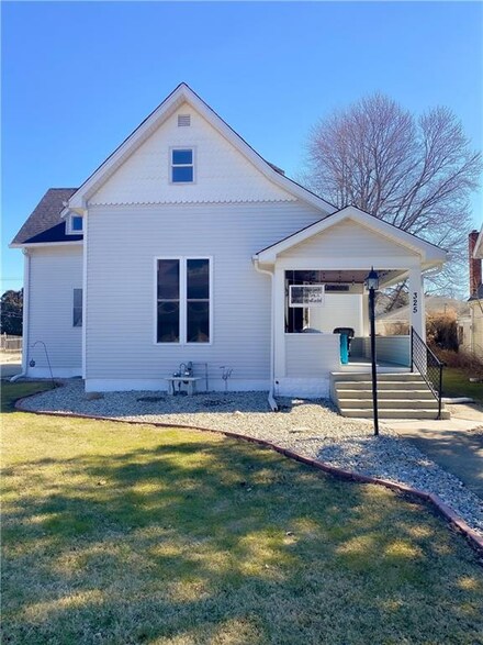 325 N West St, Tipton, IN 46072