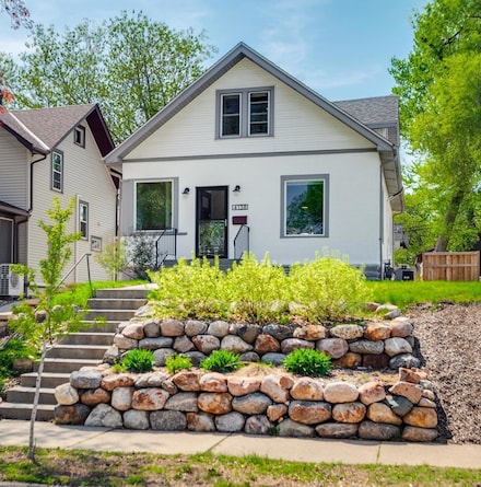 4138 Blaisdell Ave, Minneapolis, MN 55409