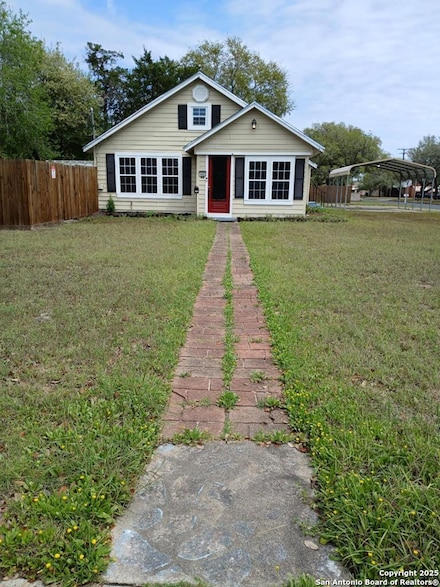 1402 N Tyler St, Beeville, TX 78102