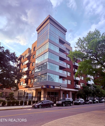 333 W Depot Ave Unit 208, Knoxville, TN 37917