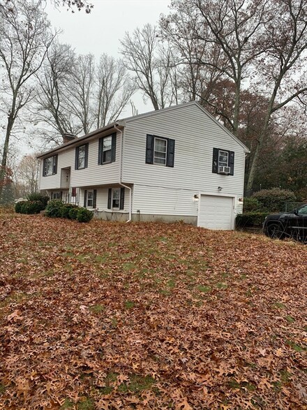 540 S Main St, Bellingham, MA 02019