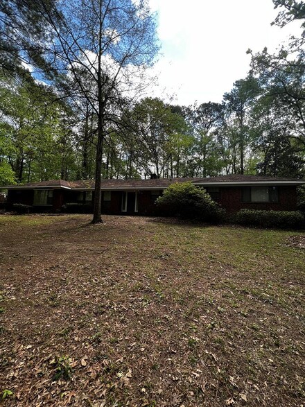 7 Hunters Hill Ct, Natchez, MS 39120