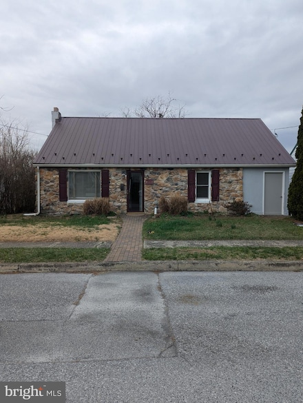 318 Commerce St, Waynesboro, PA 17268