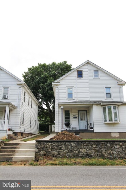 464 Park Ave, Hershey, PA 17033