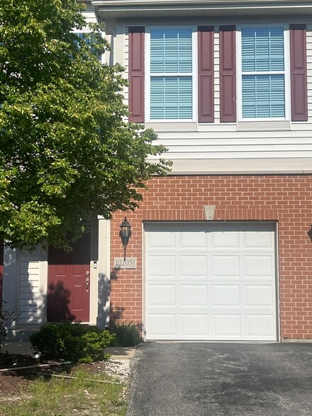 10205 Mulberry Ln Unit J, Bridgeview, IL 60455