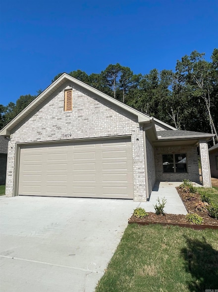 13409 Teton Dr, Little Rock, AR 72211