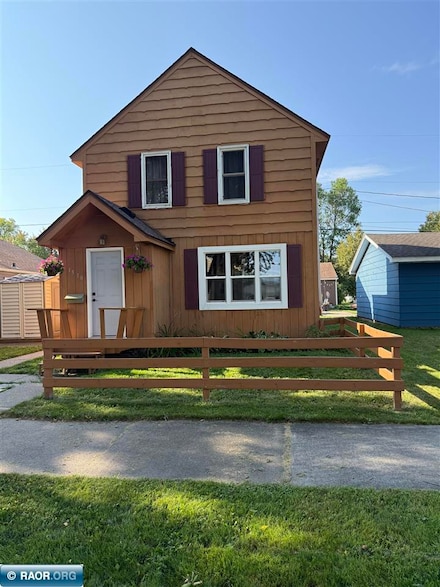 1510 9th St S, Virginia, MN 55792