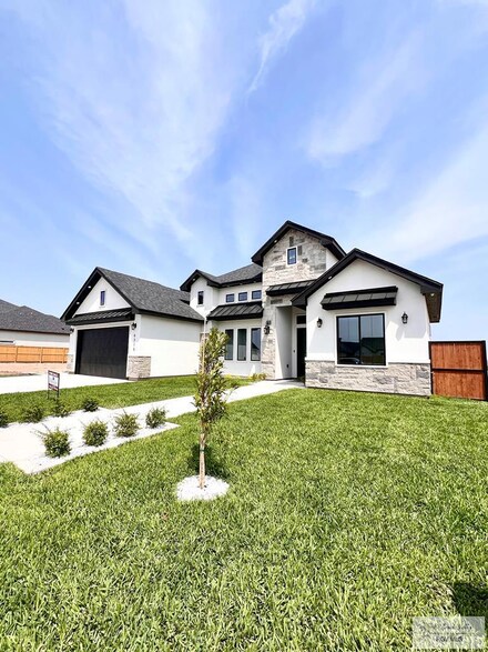 6215 Priscilia St, Brownsville, TX 78526