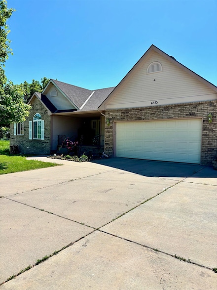 4343 S Greenwich Rd, Derby, KS 67037