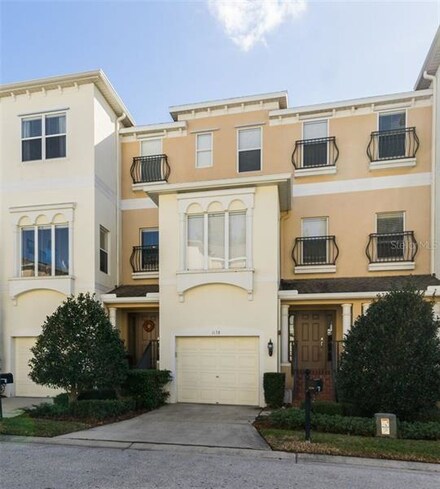 1138 Venetian Harbor Dr NE, Saint Petersburg, FL 33702
