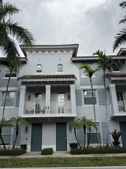 1425 Via de Pepi, Boynton Beach, FL 33426
