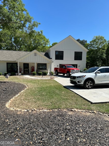 227 Martin Luther King jr Dr, Winder, GA 30680