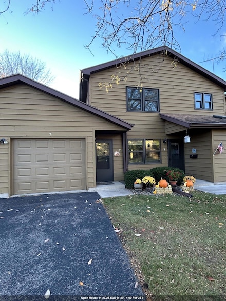 985 Babcock St, Neenah, WI 54956