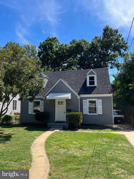 5433 Taylor St, Bladensburg, MD 20710