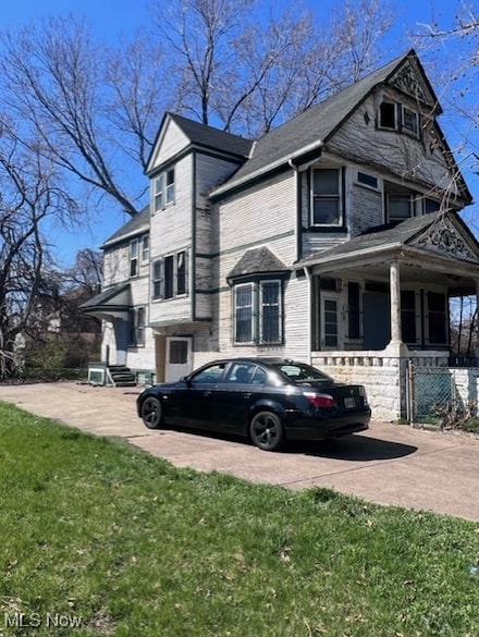 2380 E 40th St, Cleveland, OH 44104