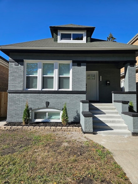 8548 S Essex Ave, Chicago, IL 60617