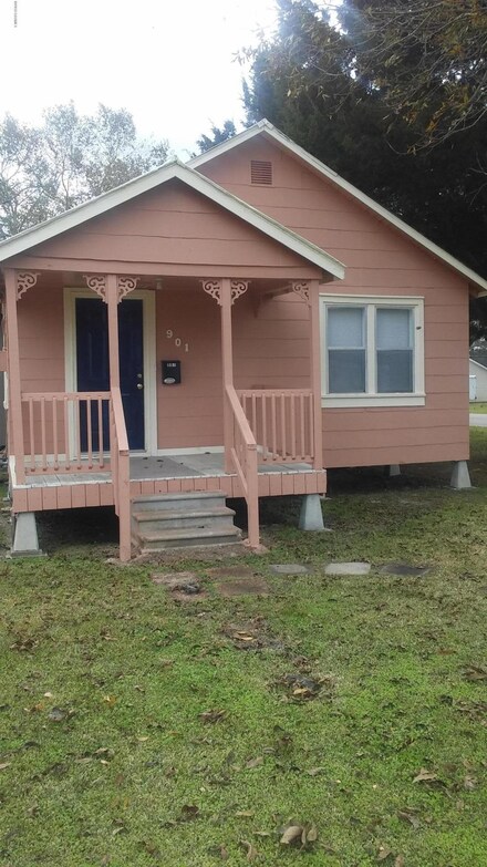 901 N Foote Ave, Kaplan, LA 70548