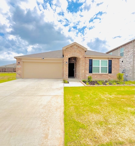 1909 Winding Creek Way, Denton, TX 76208