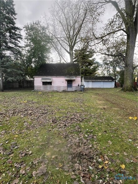5240 Rambo Ln, Toledo, OH 43623