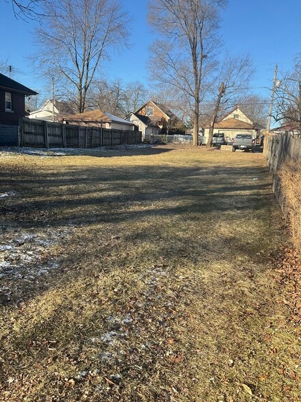 1115 Cora St, Joliet, IL 60435