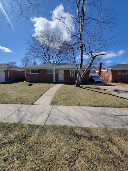 29327 Orvylle Dr, Warren, MI 48092
