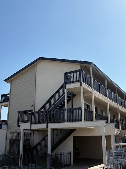 1126 Raymond Ave, Long Beach, CA 90804