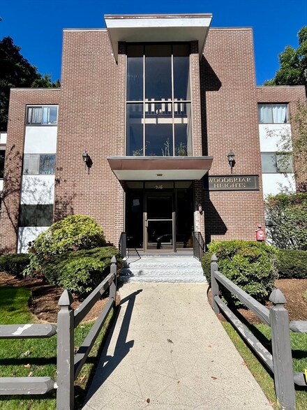 974-976 Main St Unit 17, Melrose, MA 02176