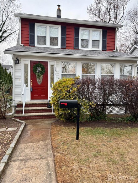 631 Main St, Metuchen, NJ 08840