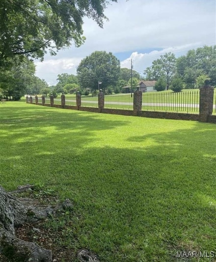 1003 Old Samaria Rd, Clanton, AL 35045