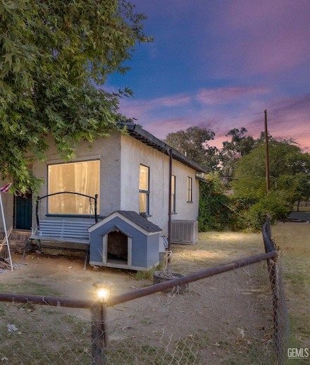 222 Hughes Ave, Bakersfield, CA 93308