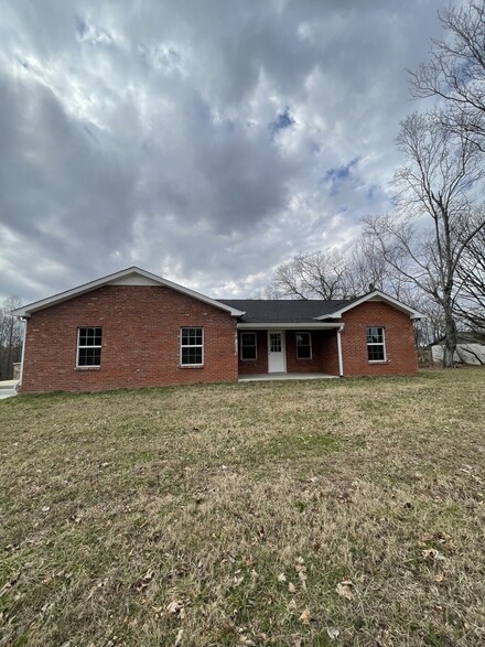 175 Gamaliel Rd, Red Boiling Springs, TN 37150