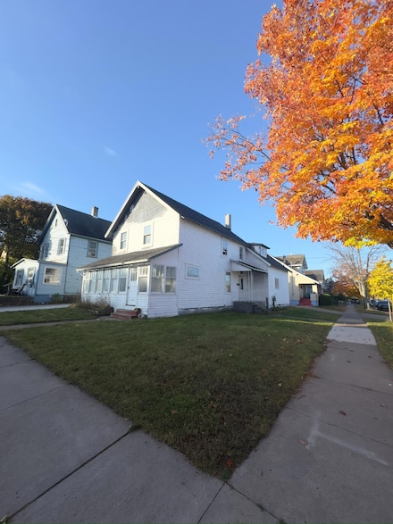 525 High St, Marquette, MI 49855
