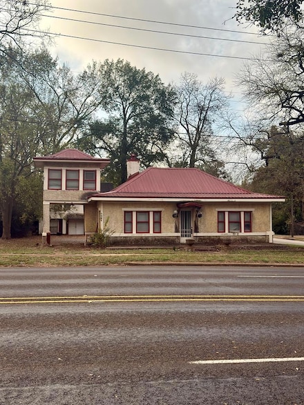 720 W Palestine Ave, Palestine, TX 75801