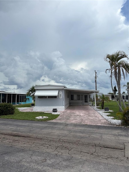 3130 Mercury Ln, North Fort Myers, FL 33903